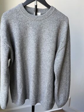 H&M Gray Women’s Crewneck Sweater